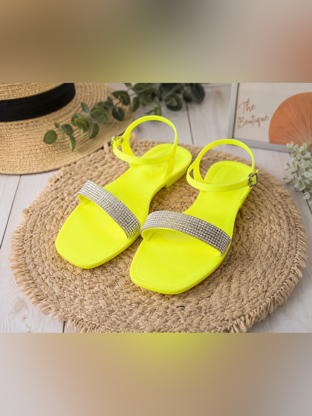 Cape Robbin  size 8 nib Women's Neon Yellow Sandals with Rhinestone Strap